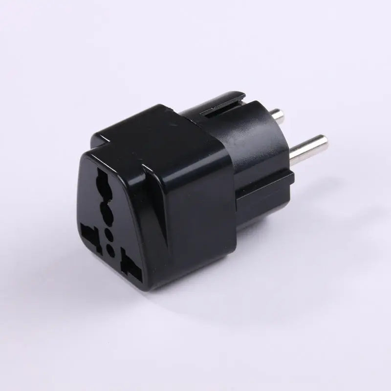 Universal EU Travel Adapter KuroshiroOnline