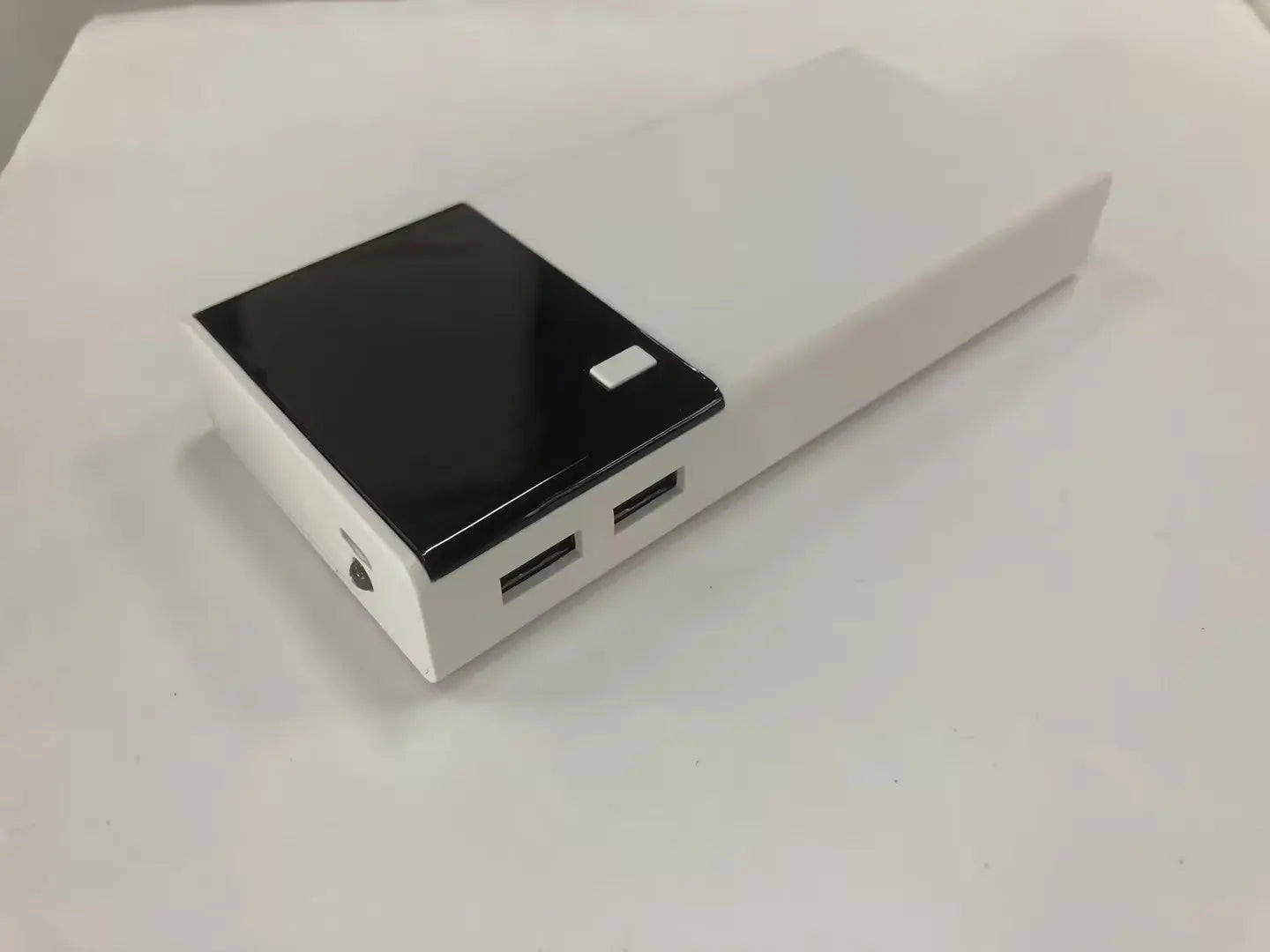 Portable Power Bank KuroshiroOnline